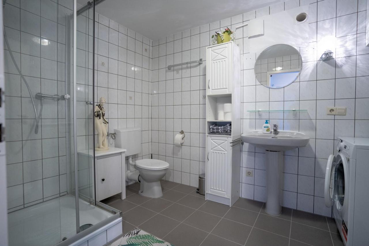 3-Zimmer Haus 85Qm Mit Balkon Bis Zu 8 Personen Віннінгґен Екстер'єр фото